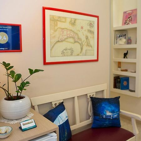 B&B Piazza Vittorio Trapani Bagian luar foto
