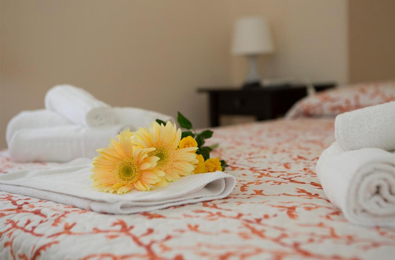B&B Piazza Vittorio Trapani Bagian luar foto